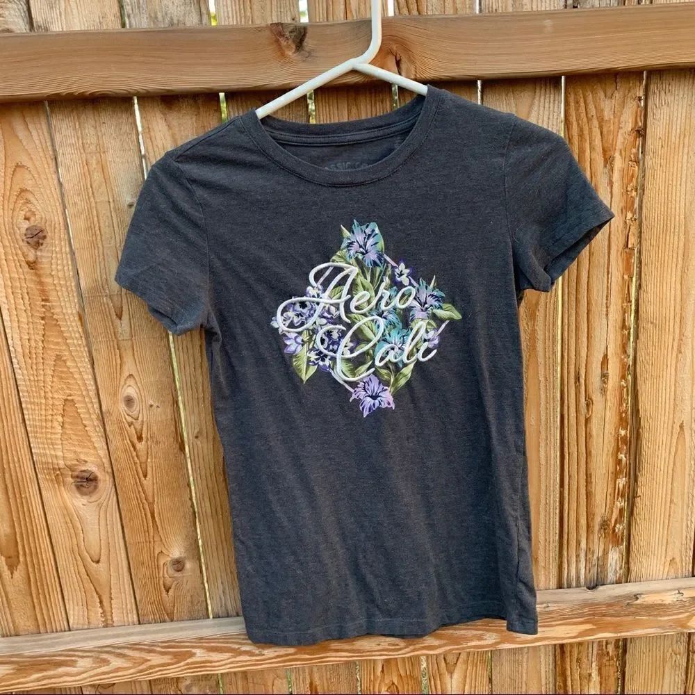 Aeropostale short sleeve T-shirt California size junior medium